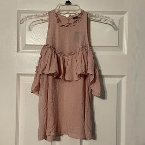 🎉🎉HOST PICK🎉🎉NWT Express Cold Shoulder Swiss Dot Top